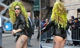Lady Gaga diện nội y và guốc cao lênh khênh xuống phố