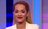 Rita Ora bị khán giả phản đối vì hở hang trên truyền hình