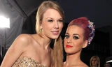 Katy Perry lại 'đá xoáy' Taylor Swift trên tạp chí
