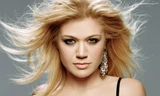 Những hình ảnh nữ danh ca Kelly Clarkson