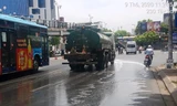 Rửa đường tại các quận nội thành giúp giảm nhiệt, sạch sẽ đường phố 