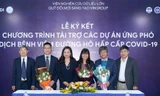 Ký kết tài trợ ba đề tài nghiên cứu phục vụ phòng chống dịch Covid-19 diễn ra sáng qua (20/2). 