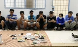 Nhiều người tháo chạy khi công an đột kích sới bạc