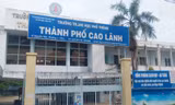 Kỉ luật cô chủ nhiệm bắt học sinh 'nộp phí riêng'