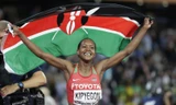 Faith Kipyegon bảo vệ thành công HCv 1.500m nữ