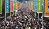 Người hâm mộ đổ về Wembley xem chung kết EURO 2020