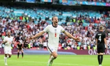 Harry Kane ăn mừng bàn thắng đầu tiên tại EURO 2020
