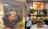 Các con nuôi nhắn gửi lời xúc động đến Phi Nhung trong ngày cúng thất 