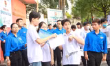 Hơn 100 tình nguyện viên Hà Nam tham gia 'Tiếp sức mùa thi'