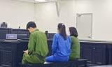 Tuyên án người phụ nữ vào trụ sở công an quận gây rối, đánh cảnh sát