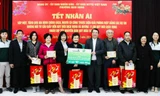 Tri ân các gia đình chính sách dịp Tết nguyên đán Quý Mão 