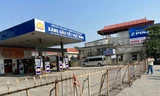 ‘Bêu tên’ loạt cây xăng đóng cửa, vi phạm kinh doanh dịp Tết 