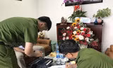 Công an tỉnh Đồng Nai khám xét Công ty xăng dầu Long an sáng 15/4. Ảnh Công an Đồng Nai