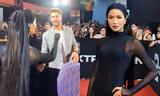 Hoa hậu H'Hen Niê trò chuyện cùng "Thor" Chris Hemsworth ở Philippines