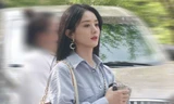 Xuất hiện trở lại sau ly hôn, Triệu Lệ Dĩnh khoe nhan sắc xinh đẹp bất chấp cam thường