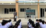Nữ sinh tố nhà trường xử ép, "xin không bao giờ cắp sách đến trường" bị đình chỉ học 7 ngày
