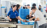 Bên trong sân bay Tân Sơn Nhất thời điểm 'khởi động' kỳ nghỉ lễ 5 ngày