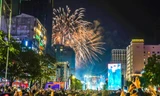 TPHCM bắn pháo hoa 15 phút đêm giao thừa Tết Ất Tỵ 2025