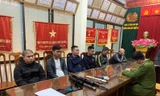 Bốn đối tượng tham gia cá độ bóng đá tại cơ quan công an (ảnh công an cung cấp) 