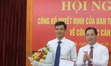 Ông Nguyễn Đức Nhuận nhận Quyết định bổ nhiệm.