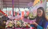 Đấu giá hơn 200 triệu đồng một quả na