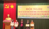 Các em học sinh Lạng Sơn đoạt giải cuộc thi "Đại sứ học đường phòng tránh tai nạn bom mìn" -Ảnh: Duy Chiến 