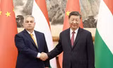 Thủ tướng Hungary Viktor Orban trong cuộc gặp Chủ tịch Trung Quốc Tập Cận Bình tại Bắc Kinh ngày 8/7. (Ảnh: China Daily)