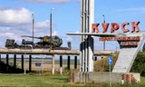 Một đoàn xe quân sự Nga di chuyển đến huyện Sudzhansky thuộc vùng Kursk ngày 9/8. (Ảnh: BQP Nga)