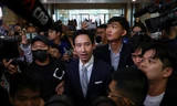 Lãnh đạo đảng Tiến bước phát biểu với báo chí tại Bangkok ngày 7/8. (Ảnh: Reuters)