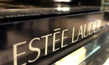 Logo của Estee Lauder. (Ảnh: Reuters)