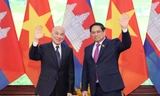 Thủ tướng Phạm Minh Chính và Quốc vương Campuchia Norodom Sihamoni. (Ảnh: Như Ý)