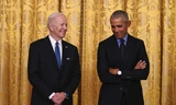 Tổng thống Mỹ Joe Biden và cựu Tổng thống Barack Obama. (Ảnh: NYT)
