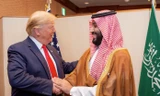 Ông Trump trong cuộc gặp Thái tử Ả-rập Xê-út bên lề thượng đỉnh G20 tại Osaka, Nhật Bản, năm 2019. (Ảnh: Saudi Royal Court)