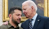Tổng thống Mỹ Joe Biden và Tổng thống Ukraine Volodymir Zelensky. (Ảnh: CNN)