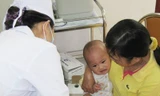 Đổ xô đi tiêm vaccine dịch vụ