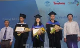 Giá trị mỗi suất học bổng Nâng bước thủ khoa 2019 là 17 triệu đồng