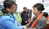 Tổng thống Park Geun-hye có mặt ở hiện trường vụ chìm phà Sewol