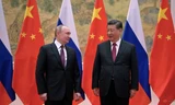 Chủ tịch Trung Quốc Tập Cận Bình và Tổng thống Nga Vladimir Putin trong cuộc gặp hồi tháng 2 tại Bắc Kinh. (Ảnh: Reuters)