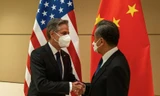 Ngoại trưởng Mỹ Antony Blinken (trái) và người đồng cấp Trung Quốc Vương Nghị gặp nhau bên lề kỳ họp của Liên Hợp Quốc ngày 23/9. (Ảnh: Reuters)