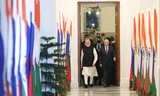 Thủ tướng Ấn Độ Narendra Modi đón Tổng thống Nga Vladimir sang thăm vào tháng 12/2021. (Ảnh: Reuters)
