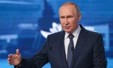Tổng thống Nga Vladimir Putin phát biểu tại Diễn đàn kinh tế phương Đông. (Ảnh: Reuters)
