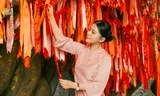 Cây ước nguyện 300 năm tại TPHCM hút giới trẻ đến check-in đầu năm mới