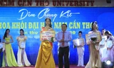 Nữ sinh Lê Thị Tường Vy đăng quang Hoa khôi đại học Nam Cần Thơ