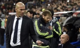 Zidane (trái) khởi đầu hoàn hảo trong sự nghiệp HLV đỉnh cao. Ảnh: Reuters.