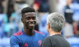Axel Tuanzebe và Mourinho