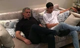 Mourinho khoe ảnh xem tuyển Anh thi đấu cùng quý tử