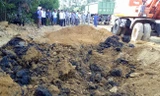 Bùn thải bị chôn lấp trái phép đã được bốc xúc, lưu giữ với khối lượng hơn 390 tấn.