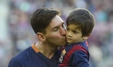 Chuyện cảm động về tình phụ tử của Lionel Messi
