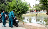 Hiện trường vụ cô gái chết đuối dưới sông Cầu Ngang.