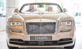 Hãng xe sang Rolls-Royce vừa chính thức giới thiệu mẫu xe mui trần siêu sang Dawn mới tới thị trường Đông Nam Á, cụ thể là với người tiêu dùng Malaysia. Về cơ bản, đây chính là phiên bản mui trần của người anh em Wraith coupe trước đây.